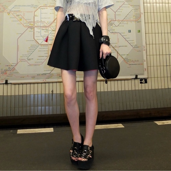 DE PHILO High Waisted Mini Neoprene Scuba Skater Skirt - Picture 5 of 5